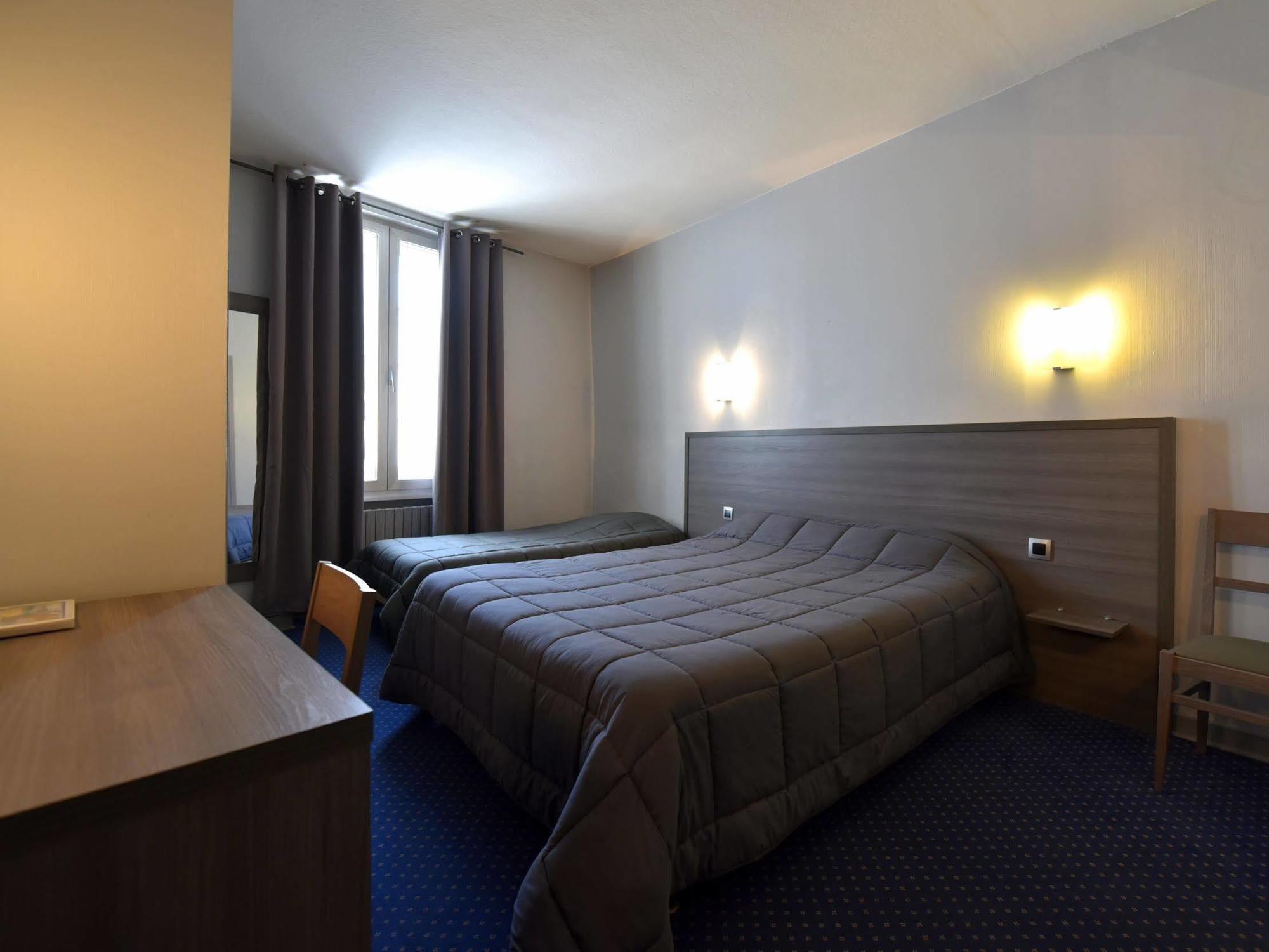 Logis Hotel Saint Jacques Valence  Buitenkant foto