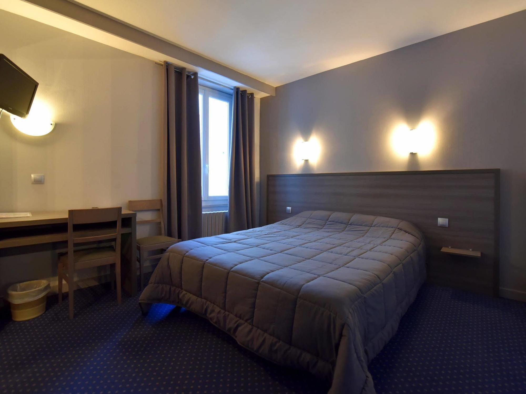 Logis Hotel Saint Jacques Valence  Buitenkant foto