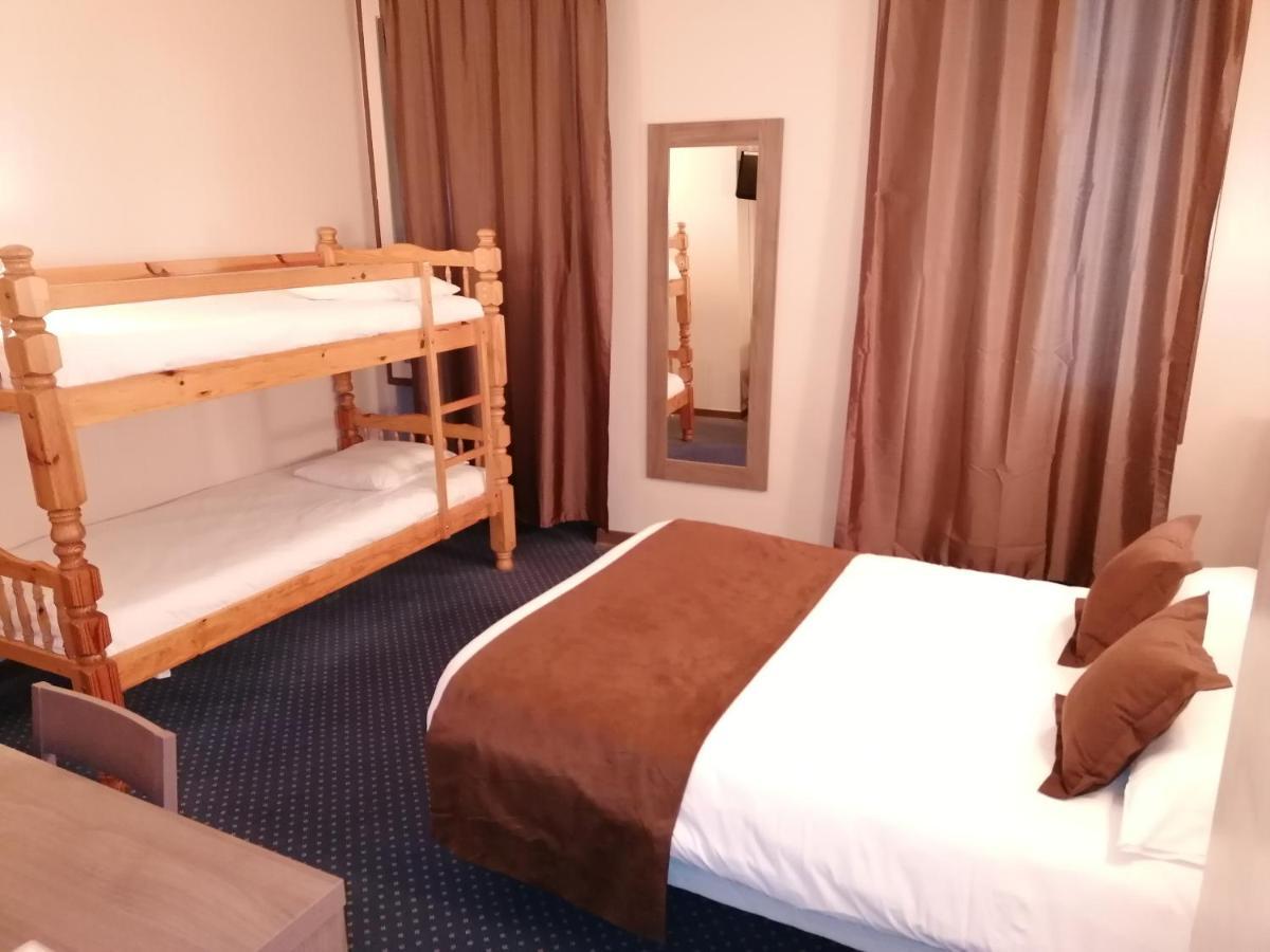Logis Hotel Saint Jacques Valence  Buitenkant foto